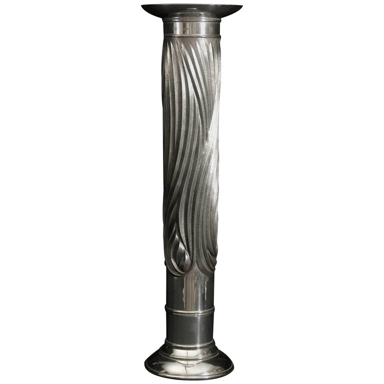 Modern Silver Vase For Sale at 1stDibs