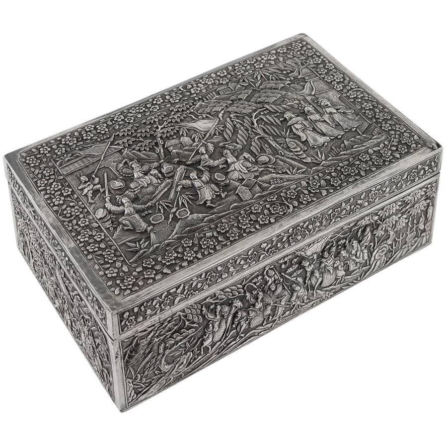 Antique Chinese Solid Silver Battle Scene Box, Gan Qing He, circa 1860