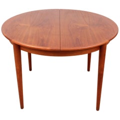 Mid-Century Modern Scandinavian Round Dining Table in Teak