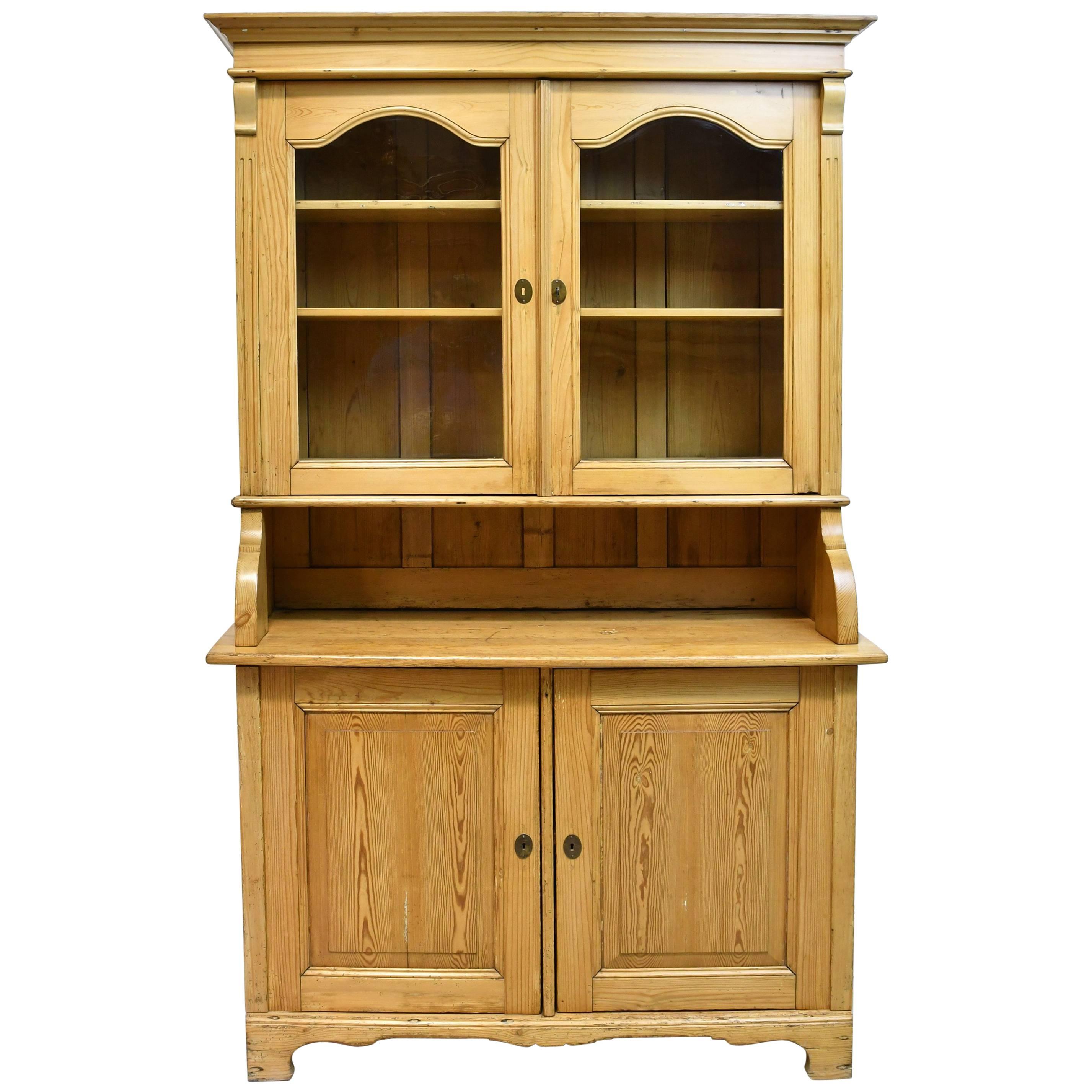 North German Pine Hutch with a Flight of Interior Drawers and Original Glass