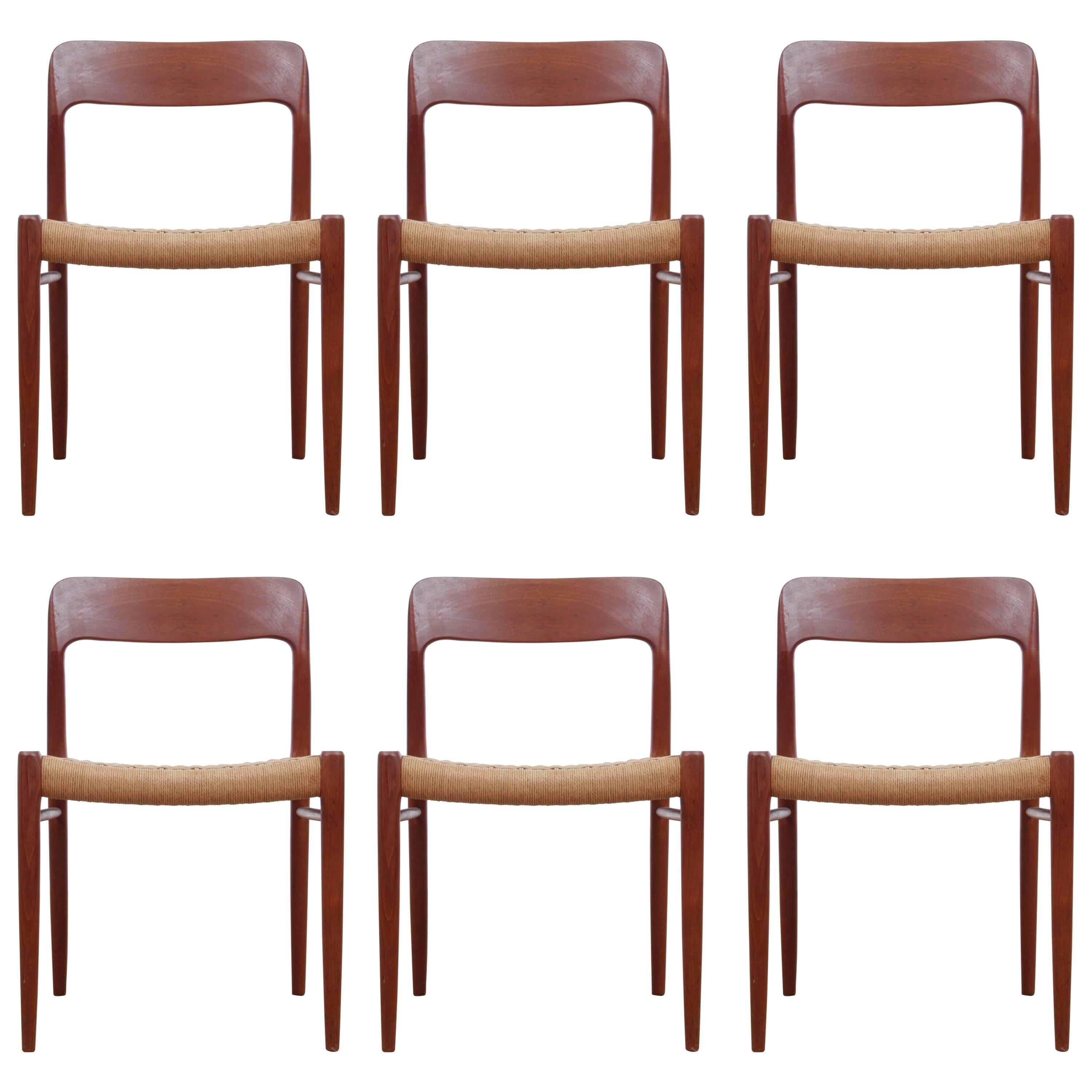 MidCentury Modern Scandinavian Set of Six Dining Chairs in Teak Model