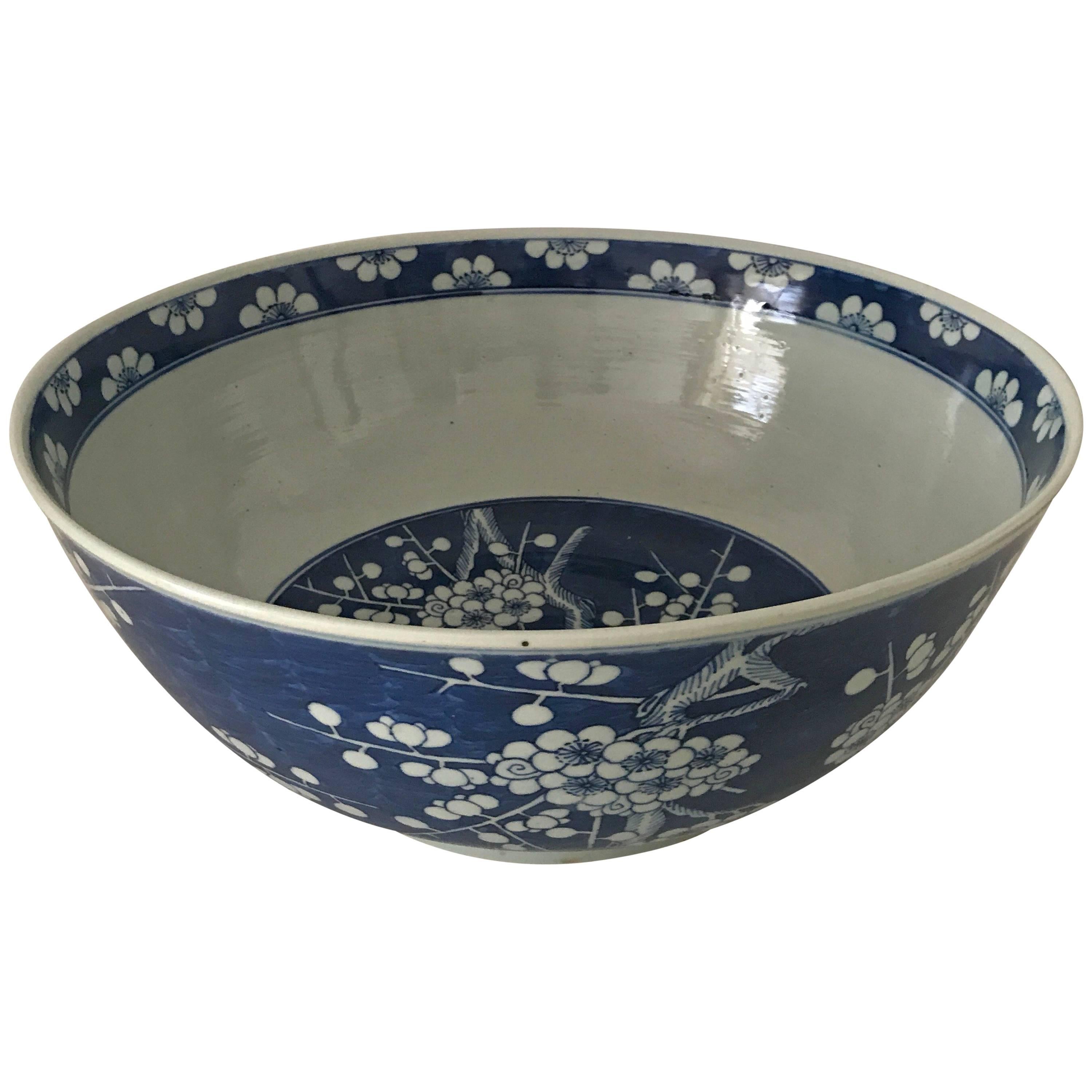 Very Large Punch Chinese 19th Century Blue and White Porcelain Punch Bowl For Sale
