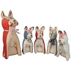 jouets en peluche antiques des années 1920 : famille de bouledogues français