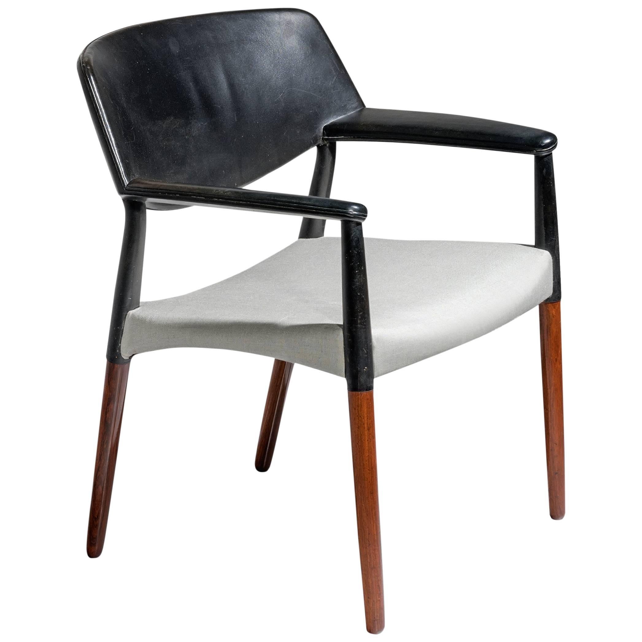 Armchair in Rosewood and Leather by Ejnar Larsen & Aksel Bender Madsen For Sale