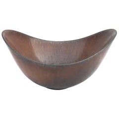 Sleek, 1950s Gunnar Nylund for Rorstrand Modern Art Pottery Bowl, Sweden