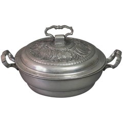 Antique Very Fine Pewter Ecuelle or Lidded Porringer, 18th Century