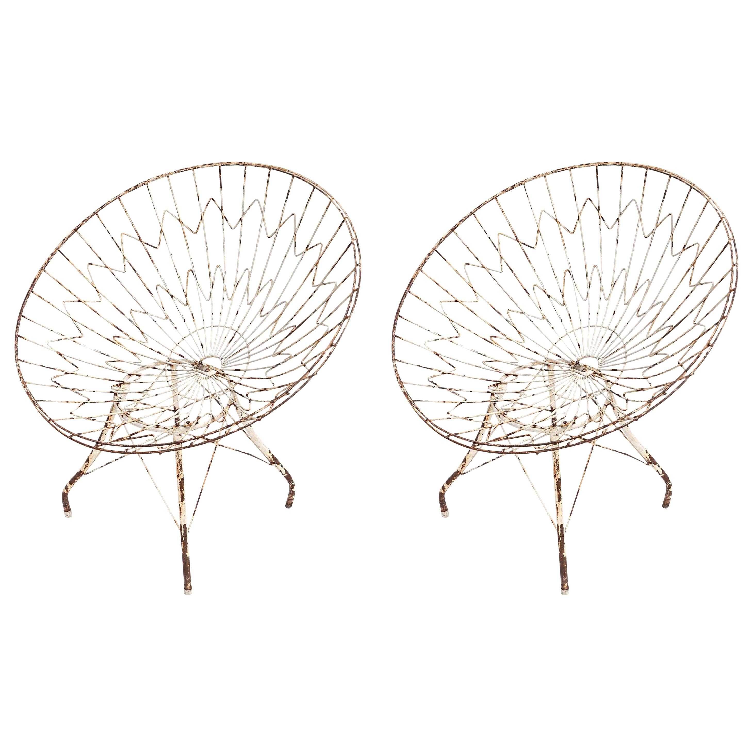 Pair of Round White Metal Outdoor Garden Chairs For Sale