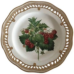 Royal Copenhagen Flora Danica Fruit Plate #429/3584, Pre 1900 #103