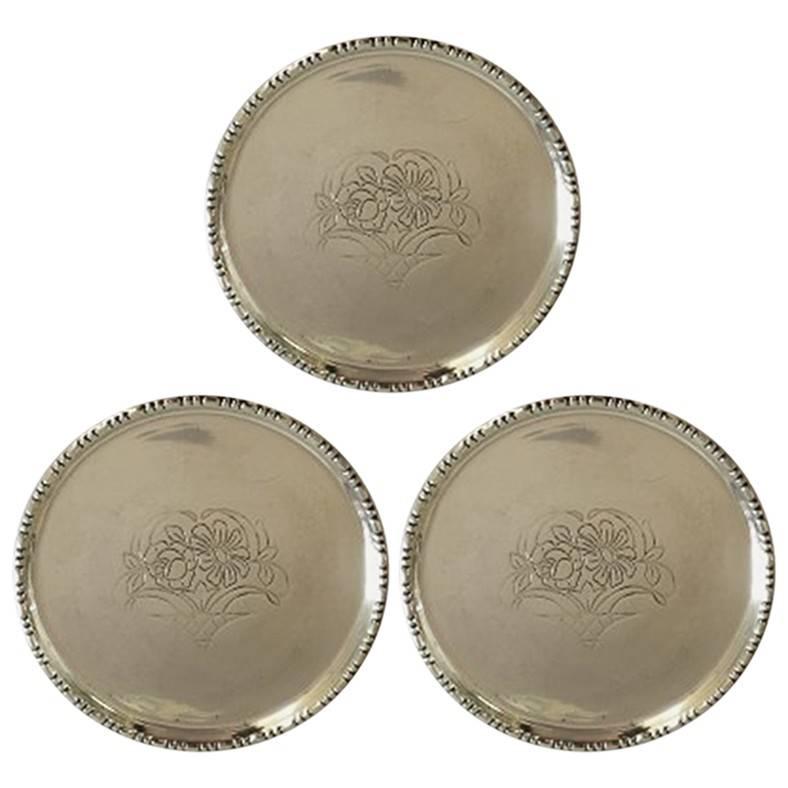 Set of Three Glass Coasters in Silver For Sale