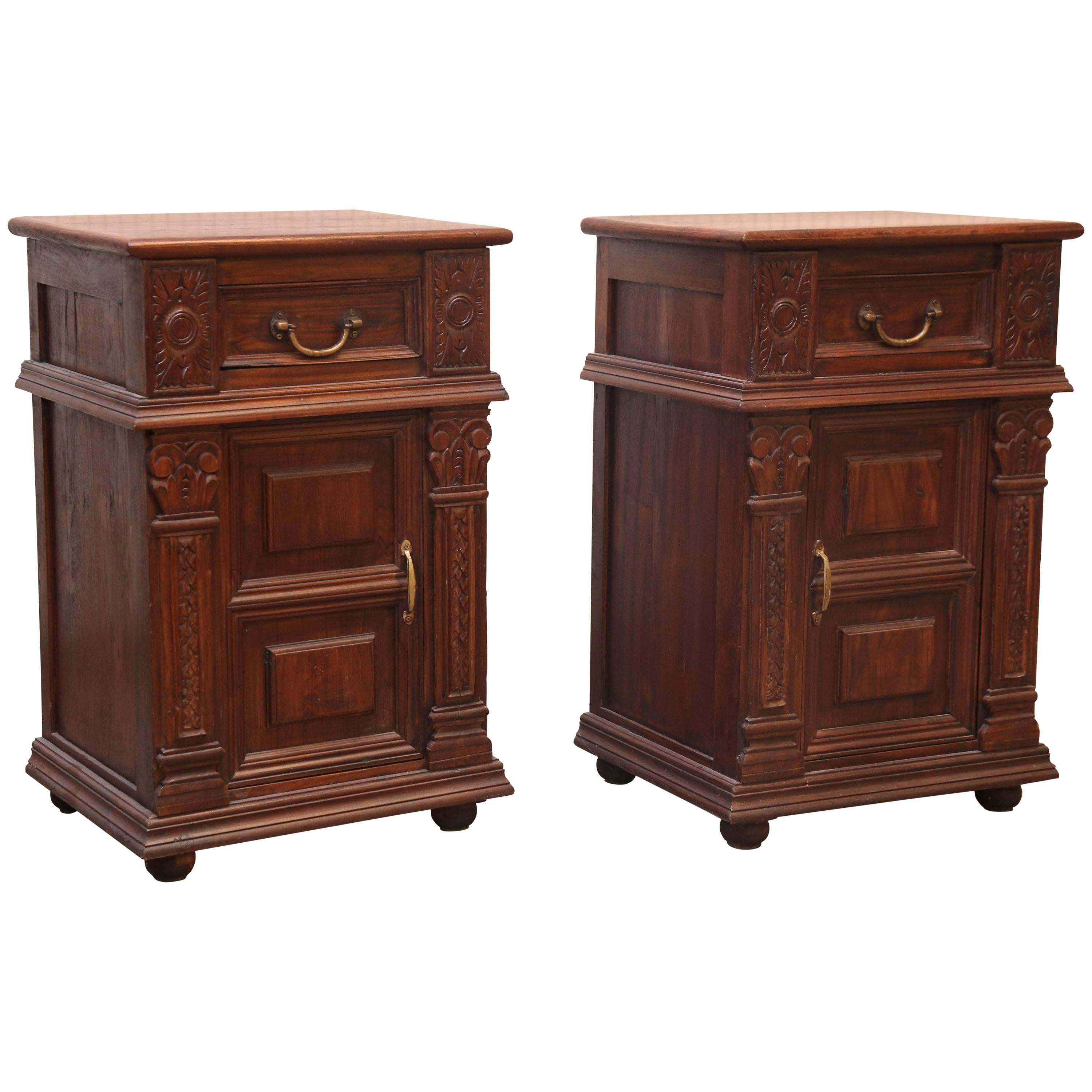 Pair of 1910s Solid Teak Wood Superbly Crafted British Colonial Nightstands