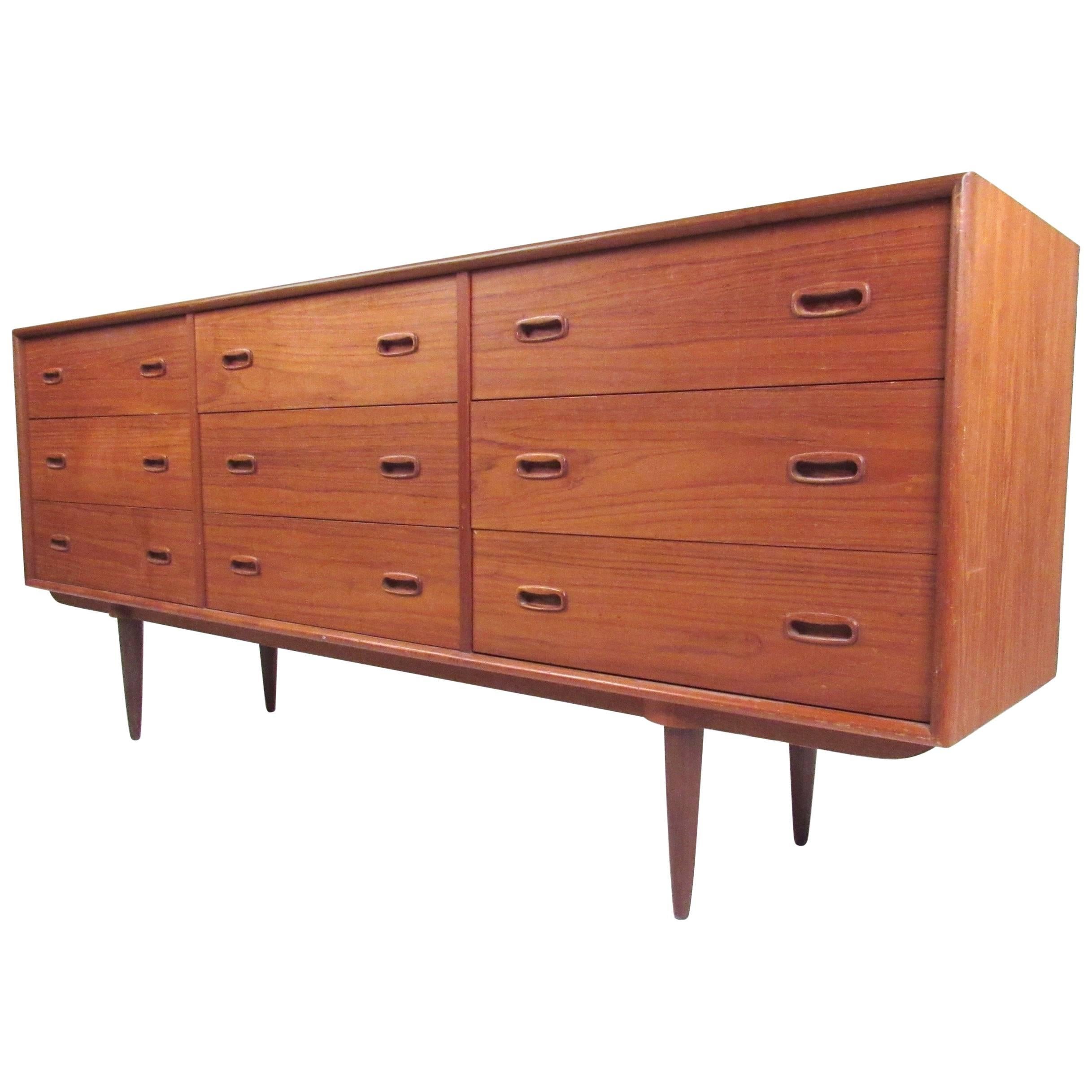 Scandinavian Modern Nine Drawer Bedroom Dresser in Teak For Sale at 1stDibs scandinavian