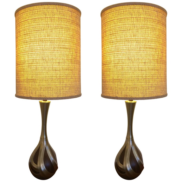 Cool Pair Of Tall Laurel Lamp Company Mid Century Modern Walnut Metal Lamps Cool Pair Of Tall Laurel Lamp Company Mid Century Modern Walnut Metal Lamps