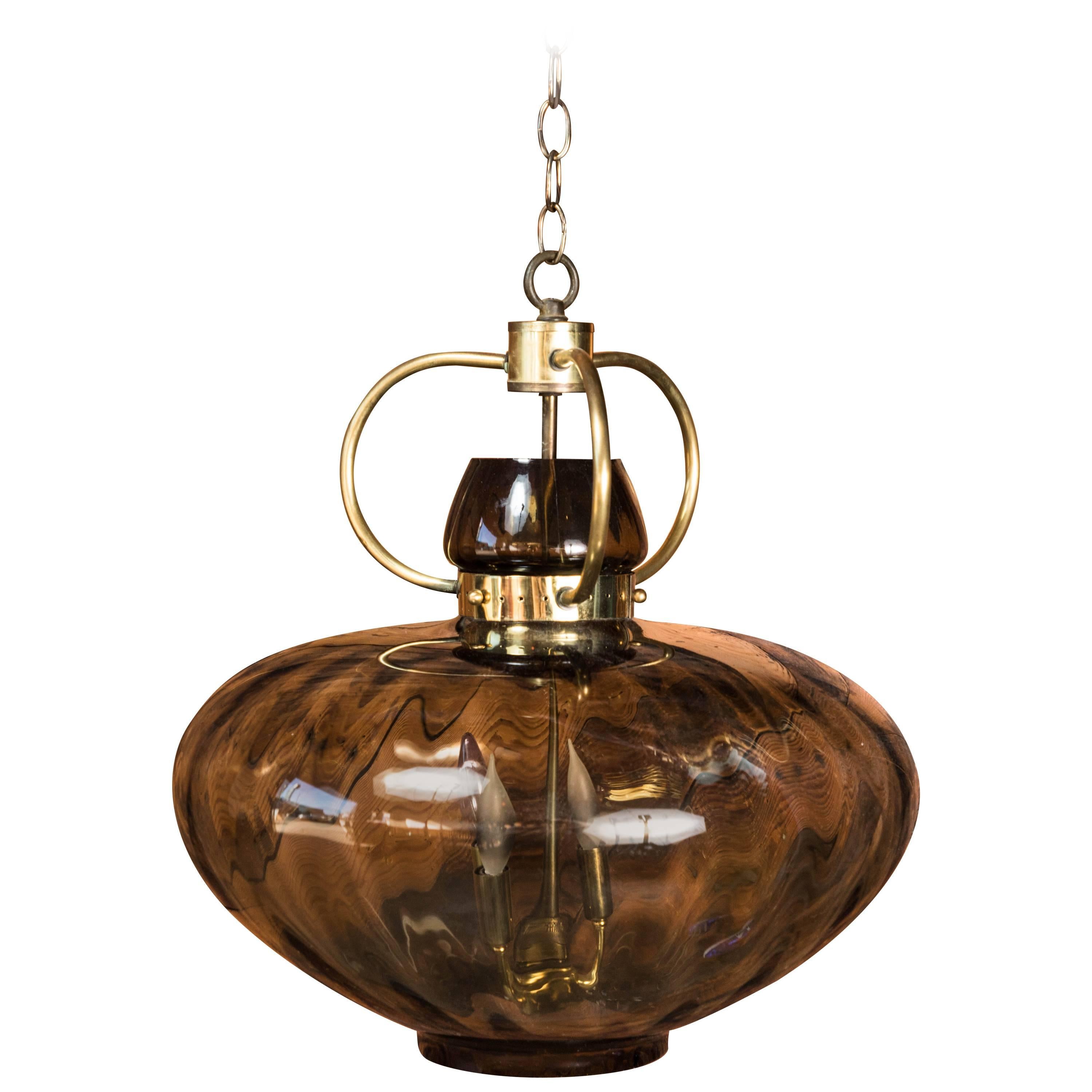 Elegant Hollywood Regency Midcentury Smoked Glass and Brass Hanging Light For Sale