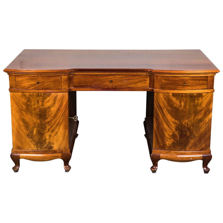 1940s Mahogany Desk For Sale At 1stdibs