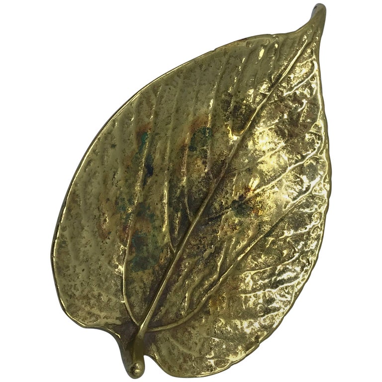 1940s Virginia Metalcrafters Brass Mulberry Leaf Sculpture For Sale at