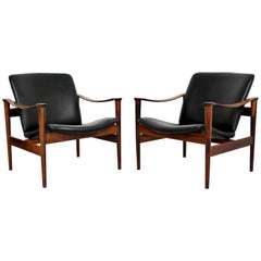 Mid-Century Modern Pair of Model 711 Easy Chairs Fredrik Kayser Vatne Mobler