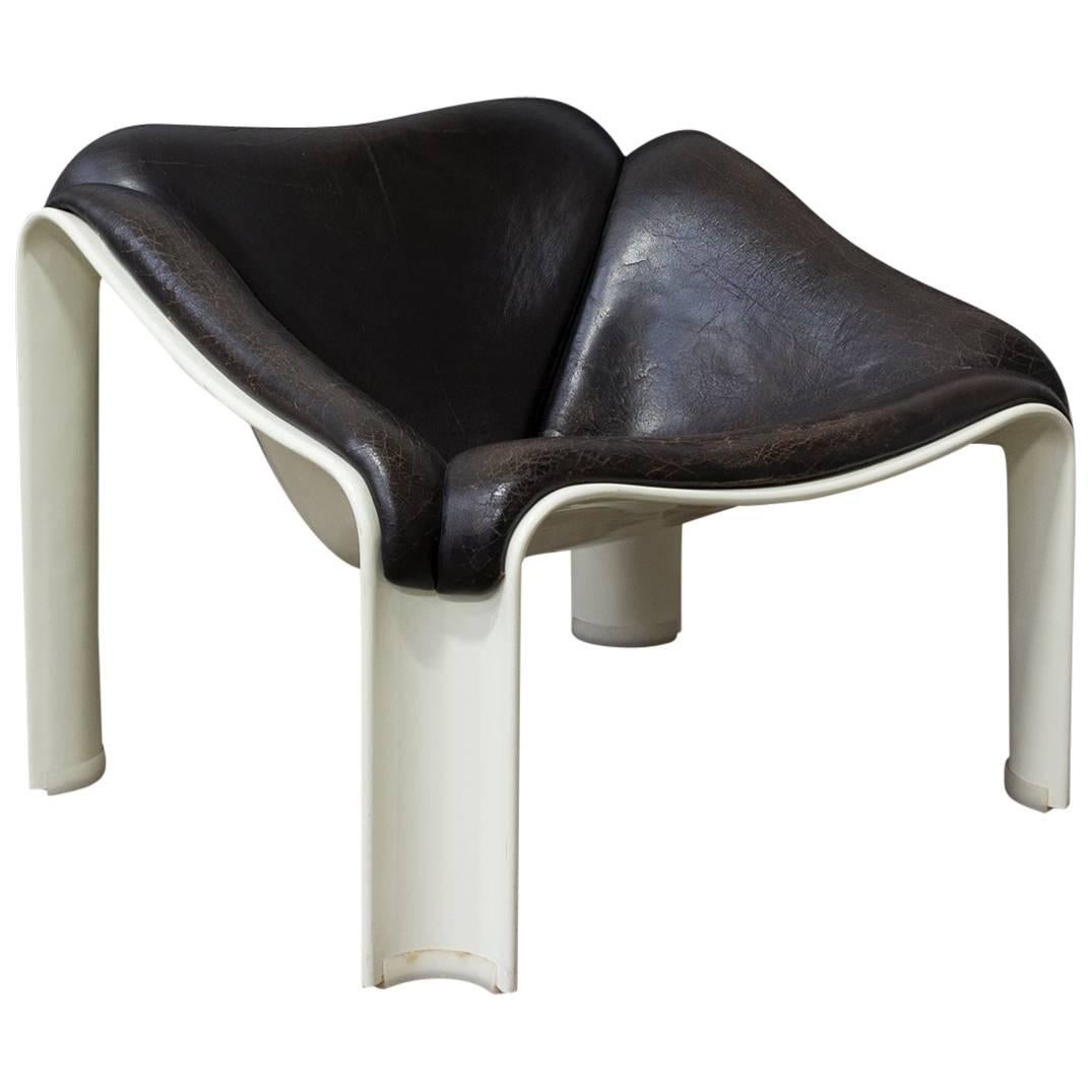 1963, Pierre Paulin, F303 Easy Chair for Artifort, off White and Vintage Leather