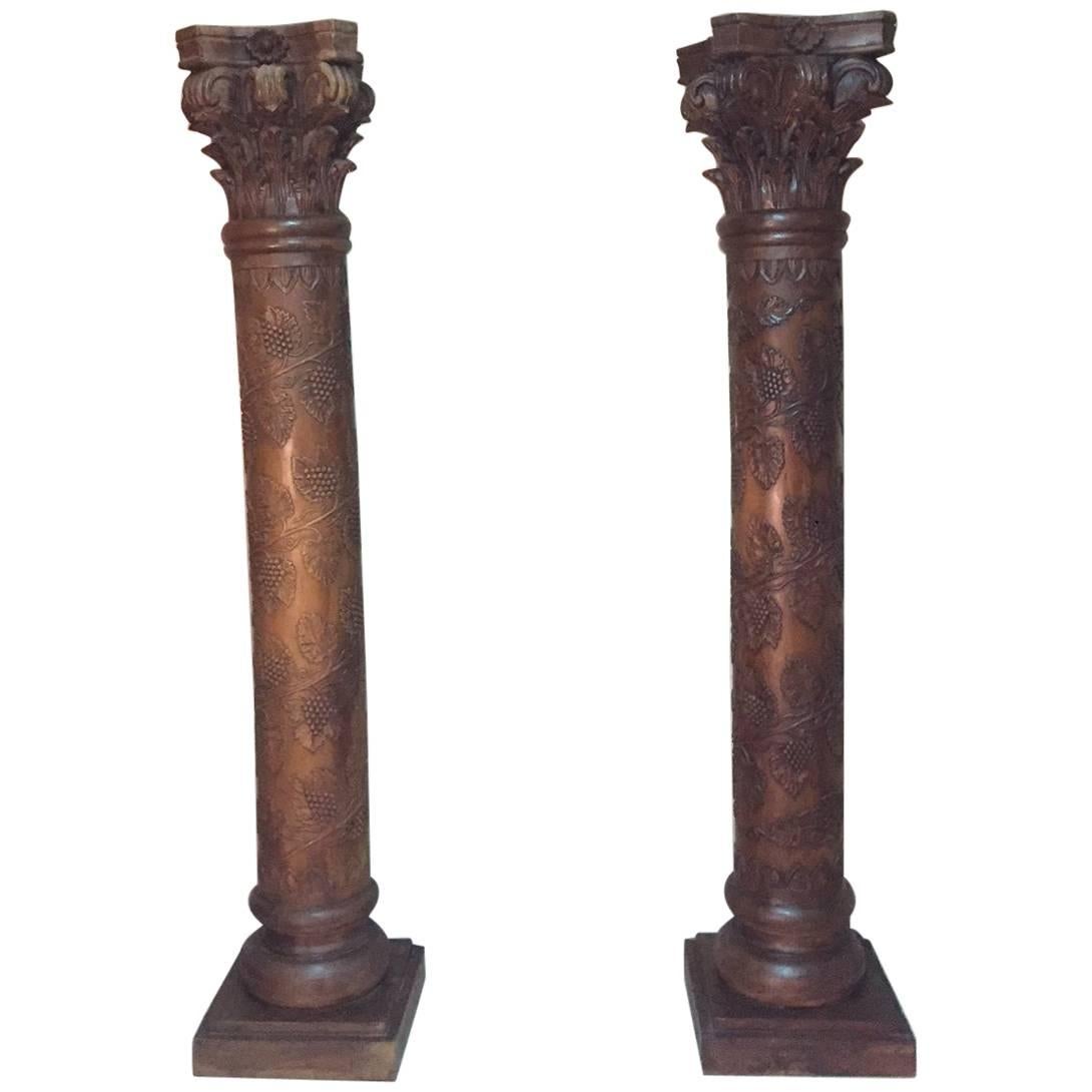 Early 20th Century Pair of Carved Wood Column with Wine Grapes and Vine Leaves