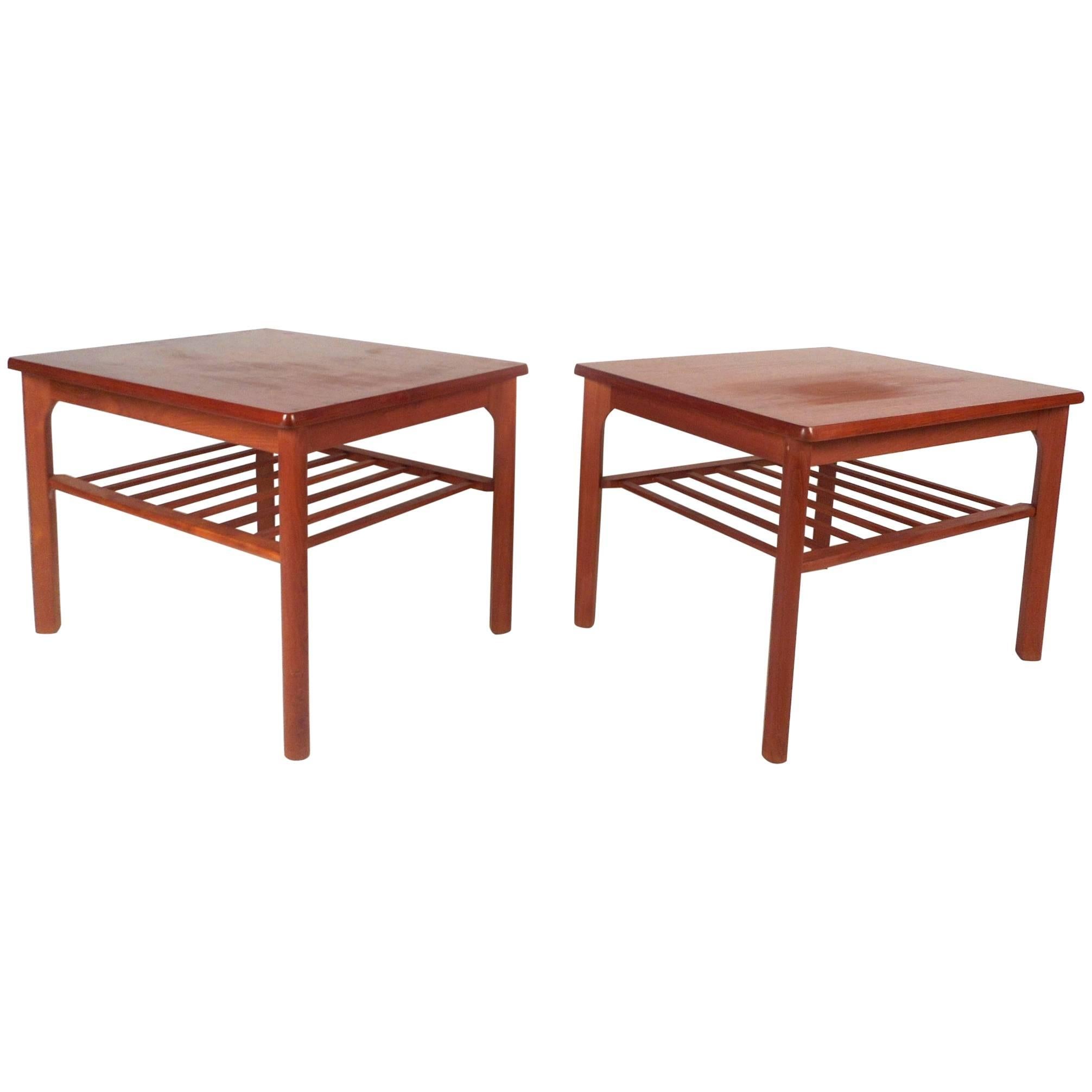 Paire de tables d'appoint danoises en teck de style mi-siècle moderne par Mobelfabrikken Toften