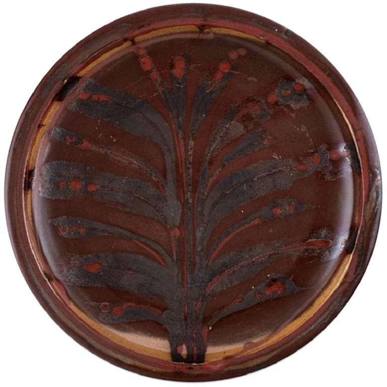 Robin Hopper, English / Canadian ceramist. Ceramic dish in luster glaze. 1980s For Sale
