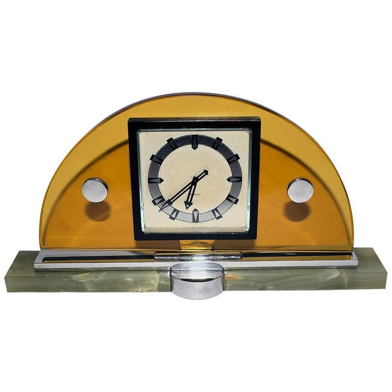 Modernist Art Deco Swiss Eight Day Mantle Clock, Swiss Made For Sale