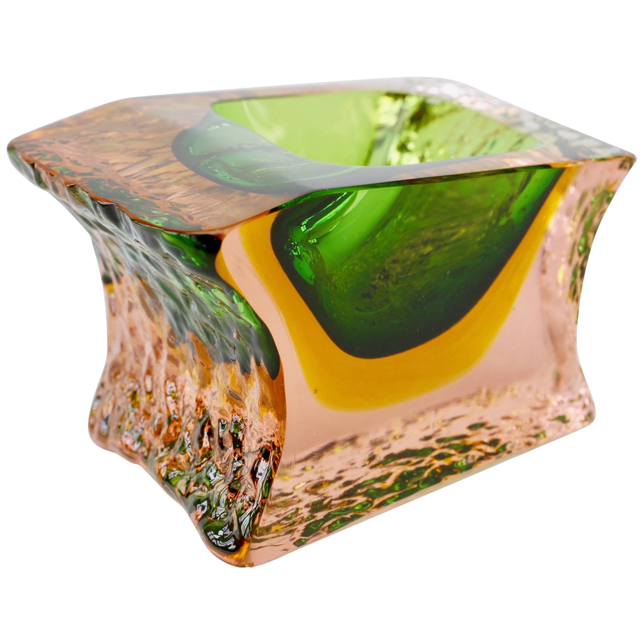 Large Italian Textured and Faceted Murano 'Sommerso' Glass Bowl