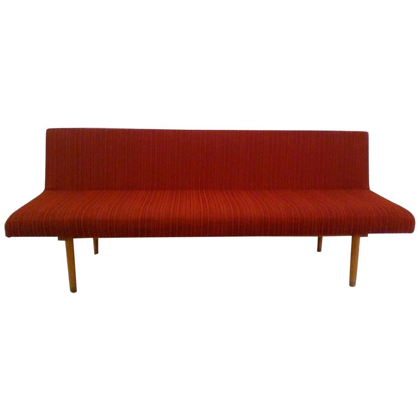 Sofa aus der Mitte des Jahrhunderts, entworfen von Miroslav Navrtil, Tschechische Republik, 1960er Jahre im Angebot