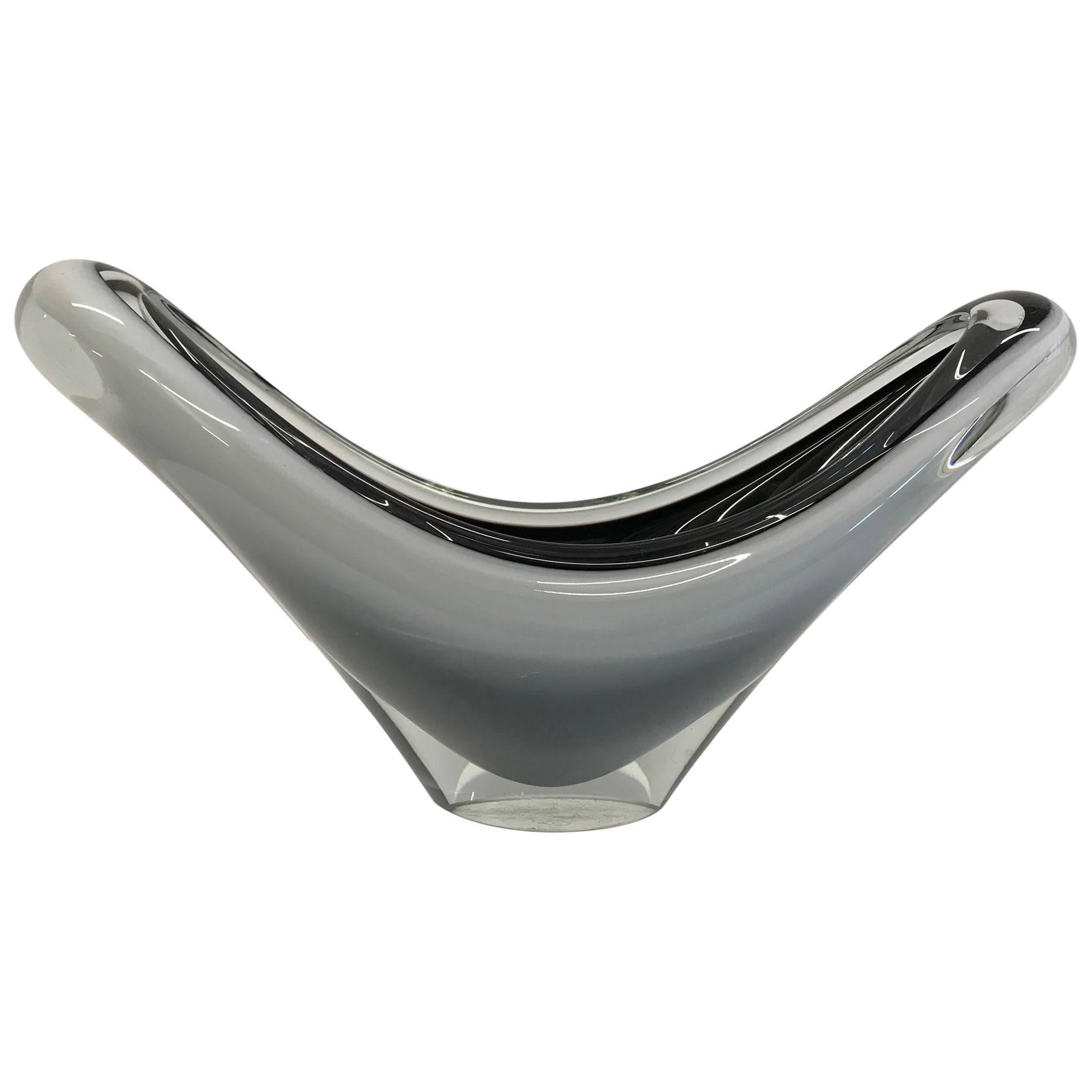 Scandinavian Modern Coquille Bowl by Paul Kedelv for Flygsfors For Sale