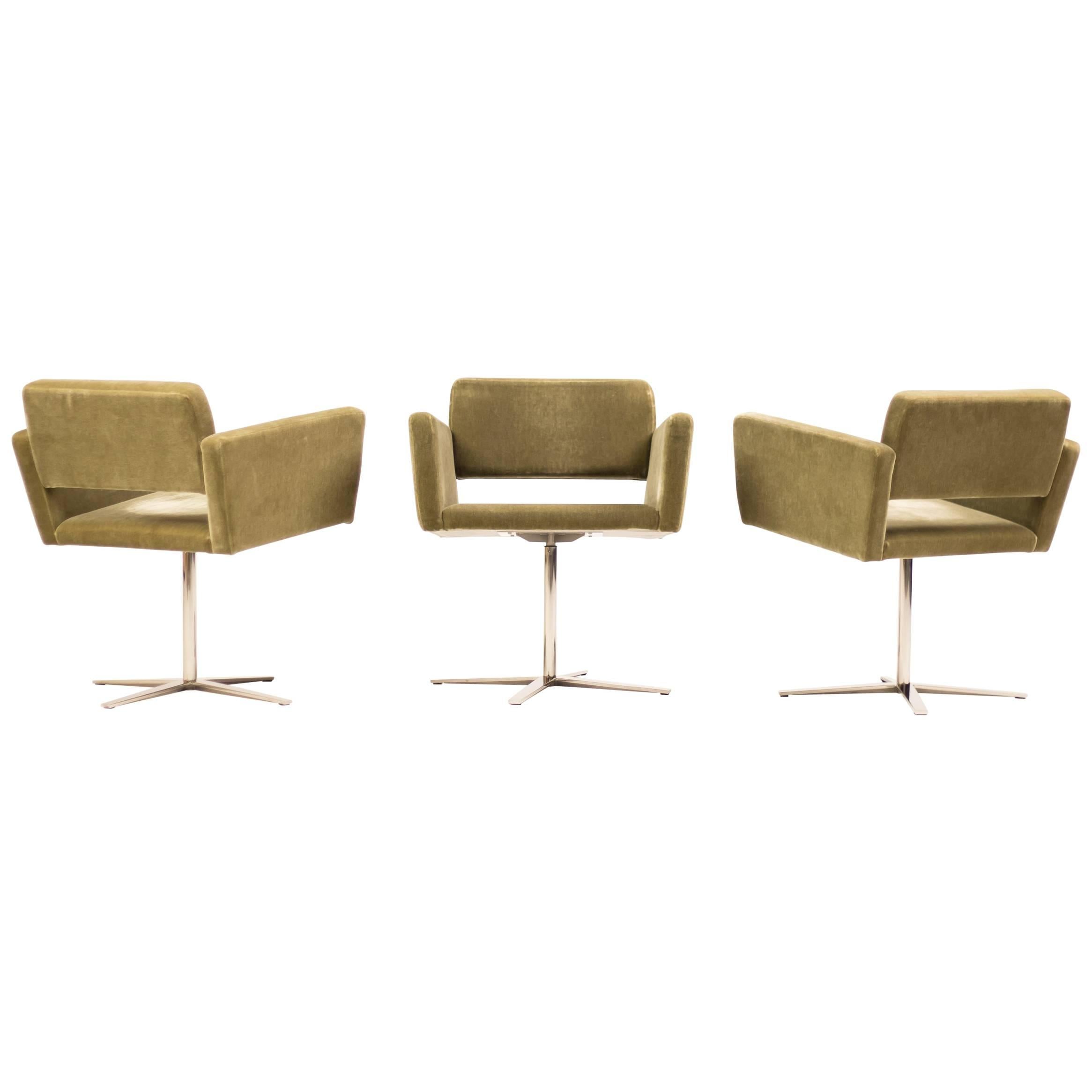 Set of Three Dutch Design Dining Room Chairs in Green Velvet