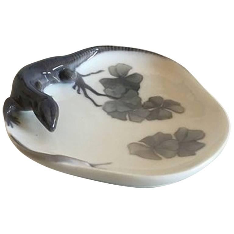 Royal Copenhagen Lizard and Snail Dish #630/308 For Sale