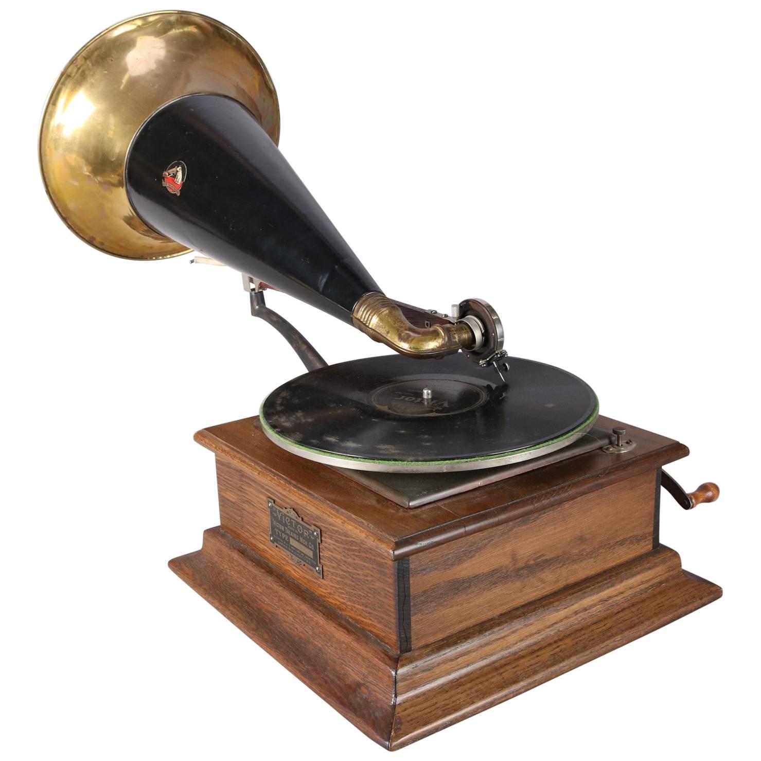 Antique Victor Talking Machine Phonograph Type P. 6858 