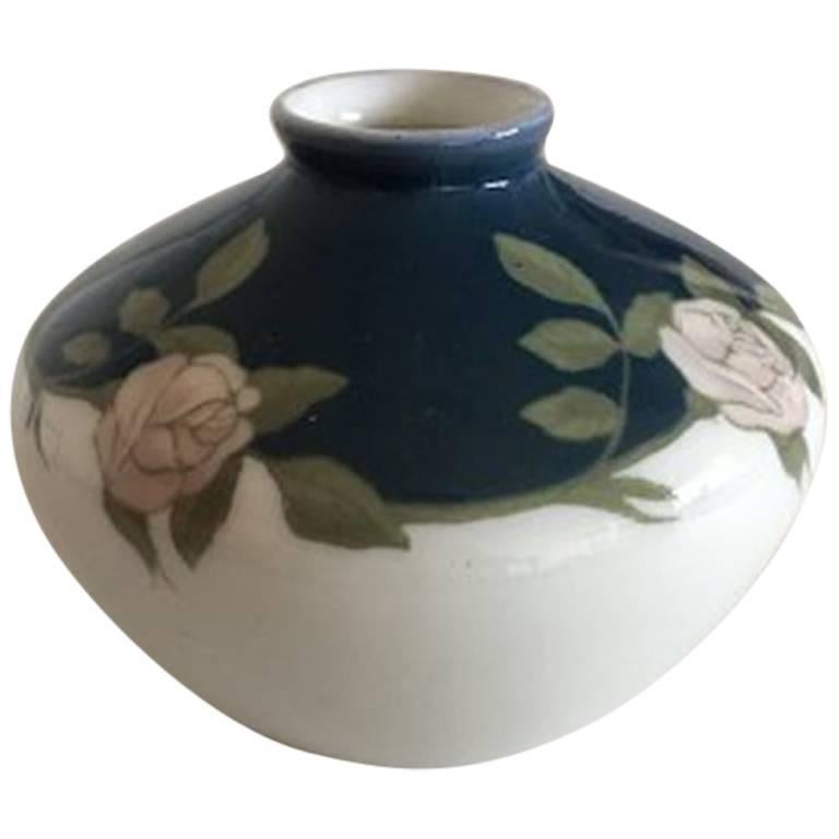 Vase Royal Copenhagen, Art Nouveau, Décor Iris Et Or, Porcelaine Danoise, Parfait état
