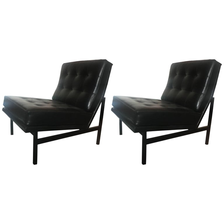Pair of Modern 1960s Knoll Parallel Bar Lounge Chairs in Periwinkle