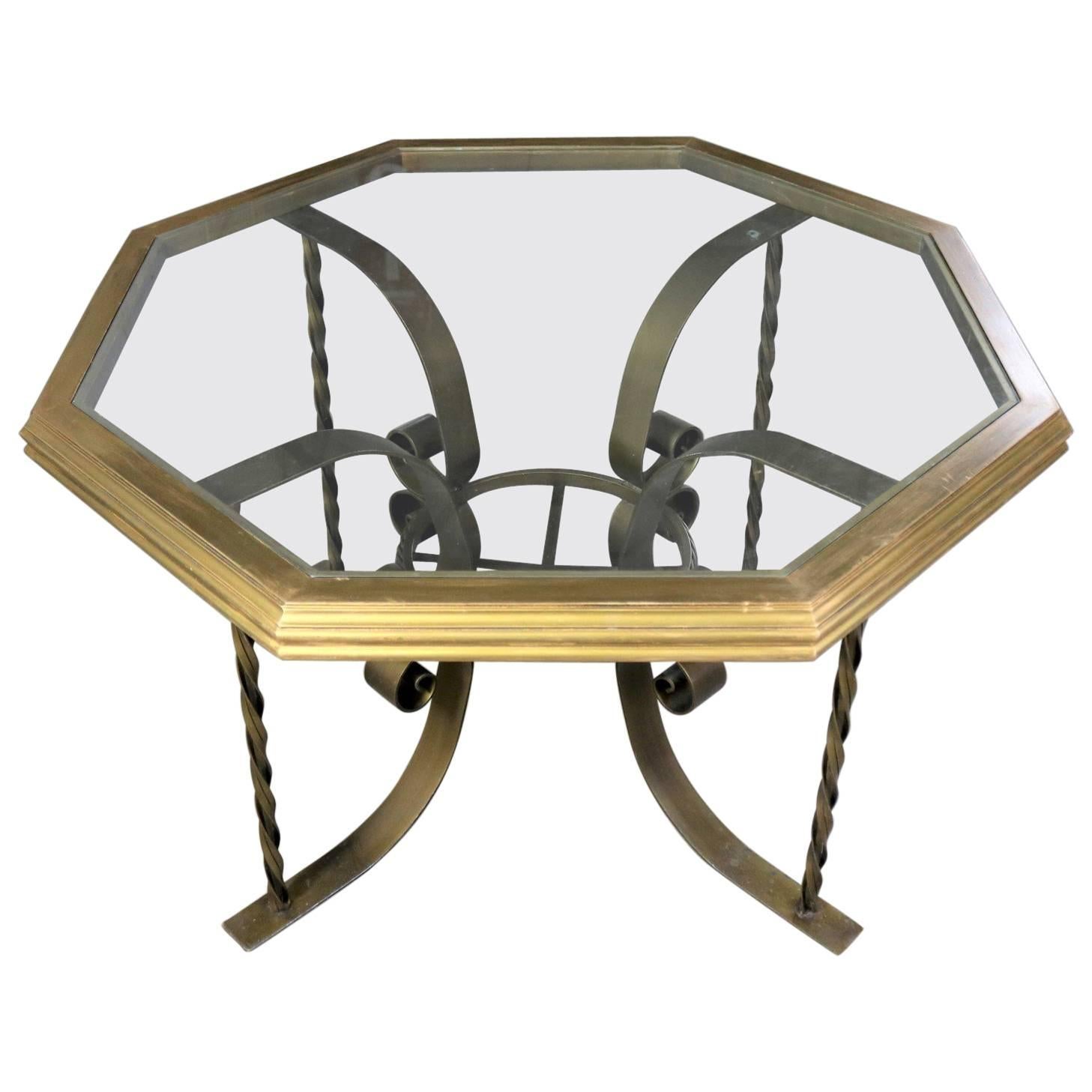 Table de salle à manger en fer forgé Hollywood Regency avec plateau octogonal en bois doré et verre courbé