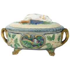 Soupière ancienne couverte de Minton:: vers 1875