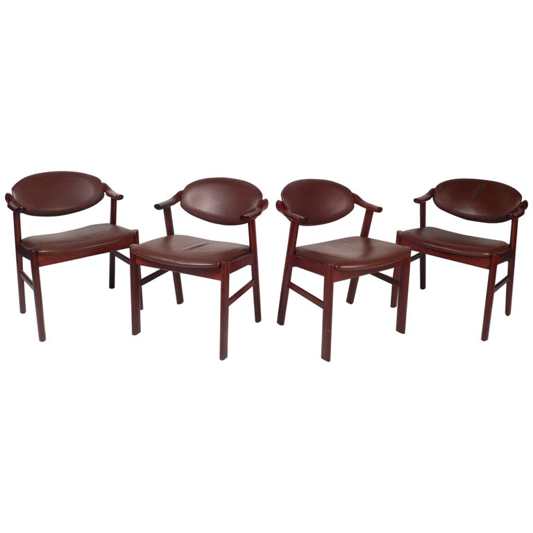 Set of Four MidCentury Modern Dining Chairs For Sale at 1stDibs