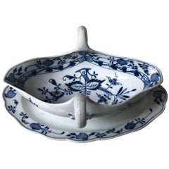 Late 19th Century Meissen Porcelain Blue Onion Gravy Dish