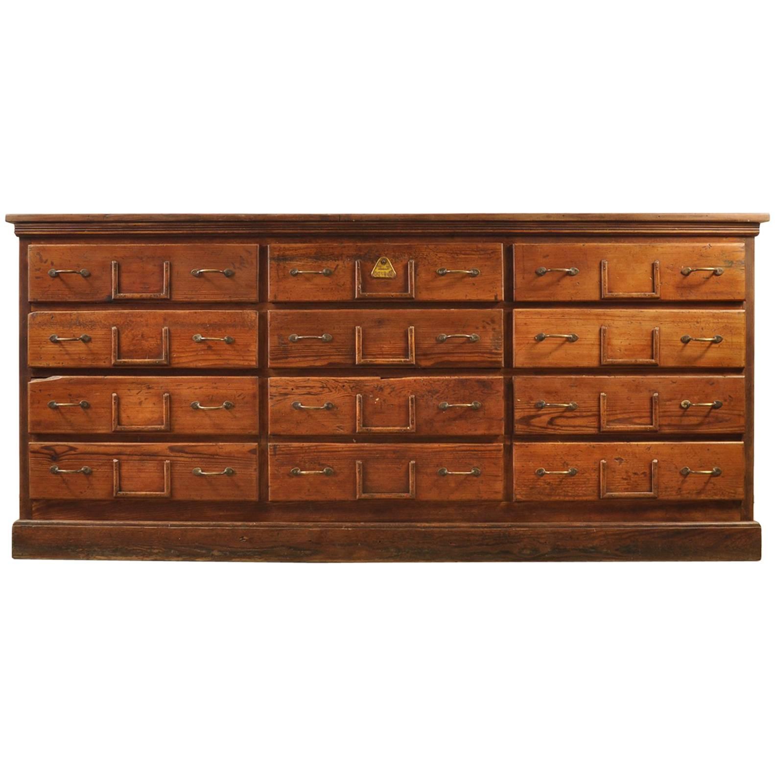 French Pitch Pine Bank of Drawers, circa 1900 For Sale