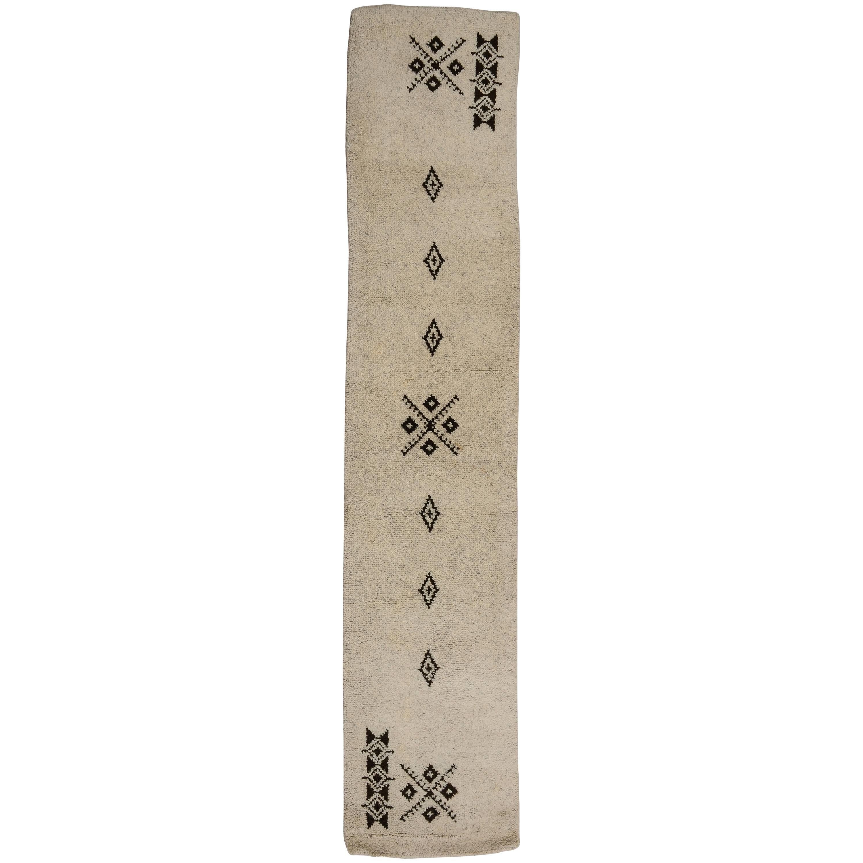 Minimal  White Moroccan or Tulu Runner For Sale