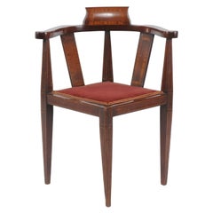 Chaise d'enfant d'angle française des années 1900 en acajou avec bandes croisées et pieds fuselés