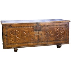 Spanish Trunk/Chest with Wood-Hinged till and Original Forged Iron, circa 1680