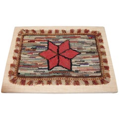 Tapis crocheté du début du 19e siècle monté sur NE Mini Star