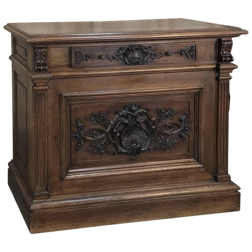19th Century French Walnut Louis XIV Buffet or Cabinet