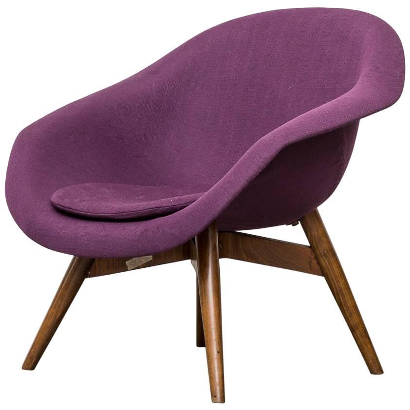 Mid-Century Modern Bucket Lounge Chair by Miroslav Navrátil for Vertex