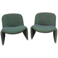 Pair of Green Italian Designer Giancarlo Piretti "Alky" Lounge Chair, 1970s