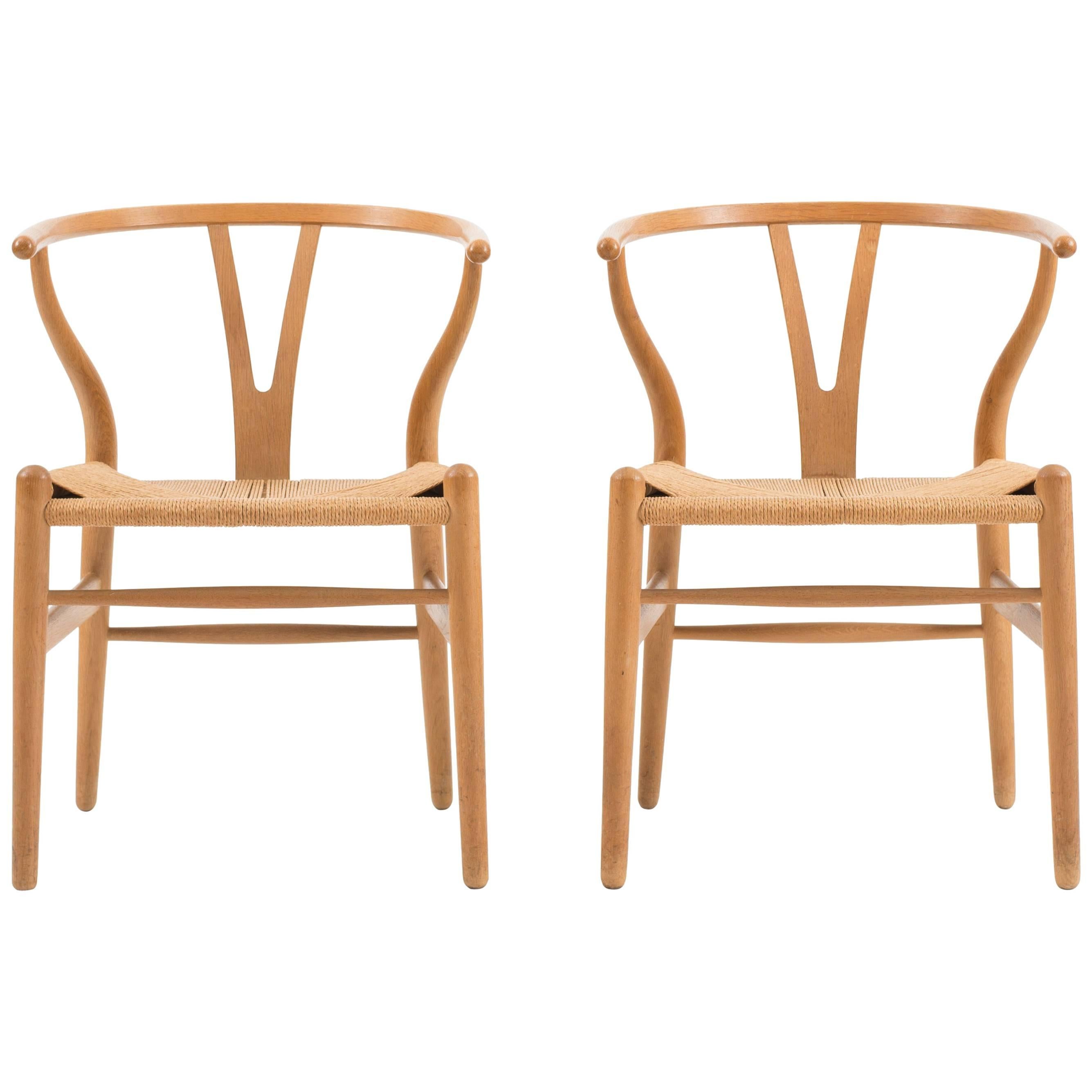 Hans J. Wegner Set of Four Wishbone Chairs in Oak for Carl Hansen