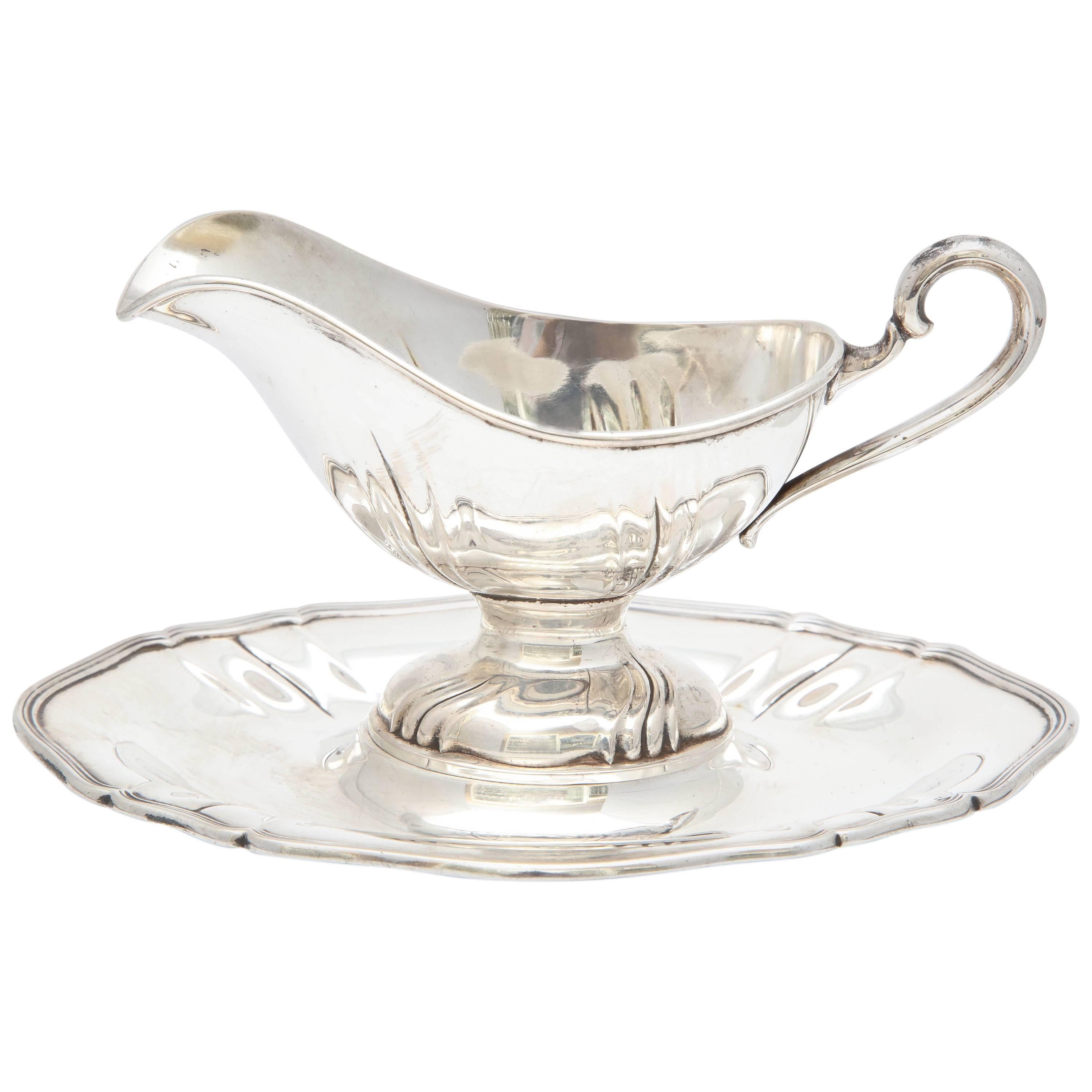 Continental Silver '.800' Victorian Style Sauce/Gravy Boat on Attached Tray