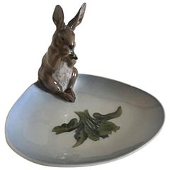 Royal Copenhagen Jugendstil Schale mit Kaninchen #878