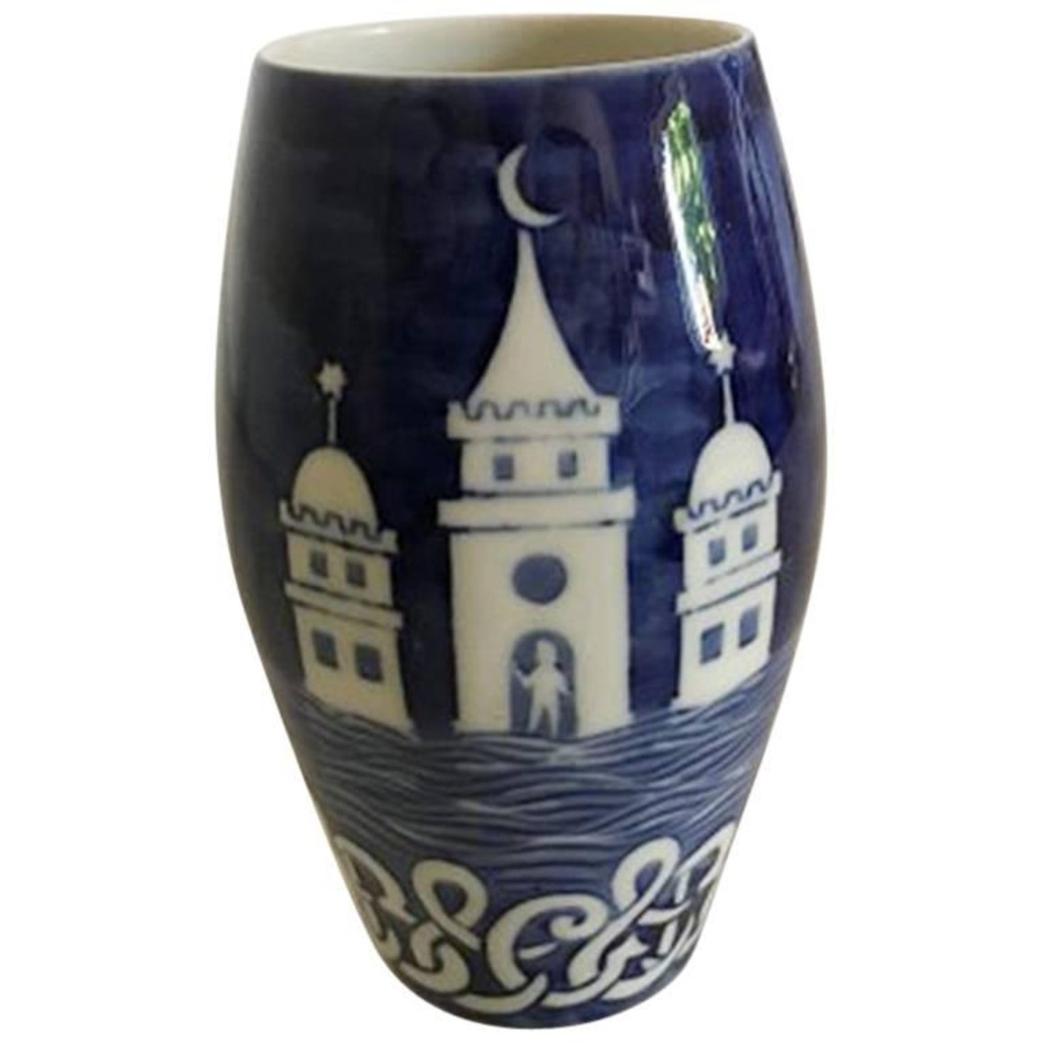 Bing and Grondahl Vase with Decoration of City of Copenhagen Crest For Sale  at 1stDibs