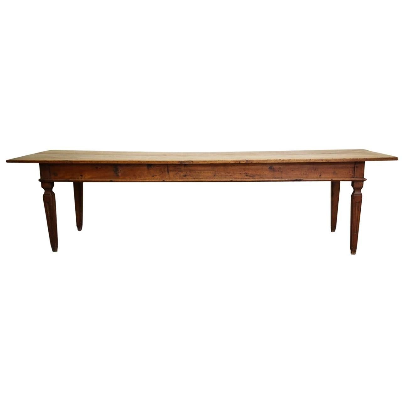 17th-18th Century Italian Long Rustic Dining Table with Three Drawers For Sale